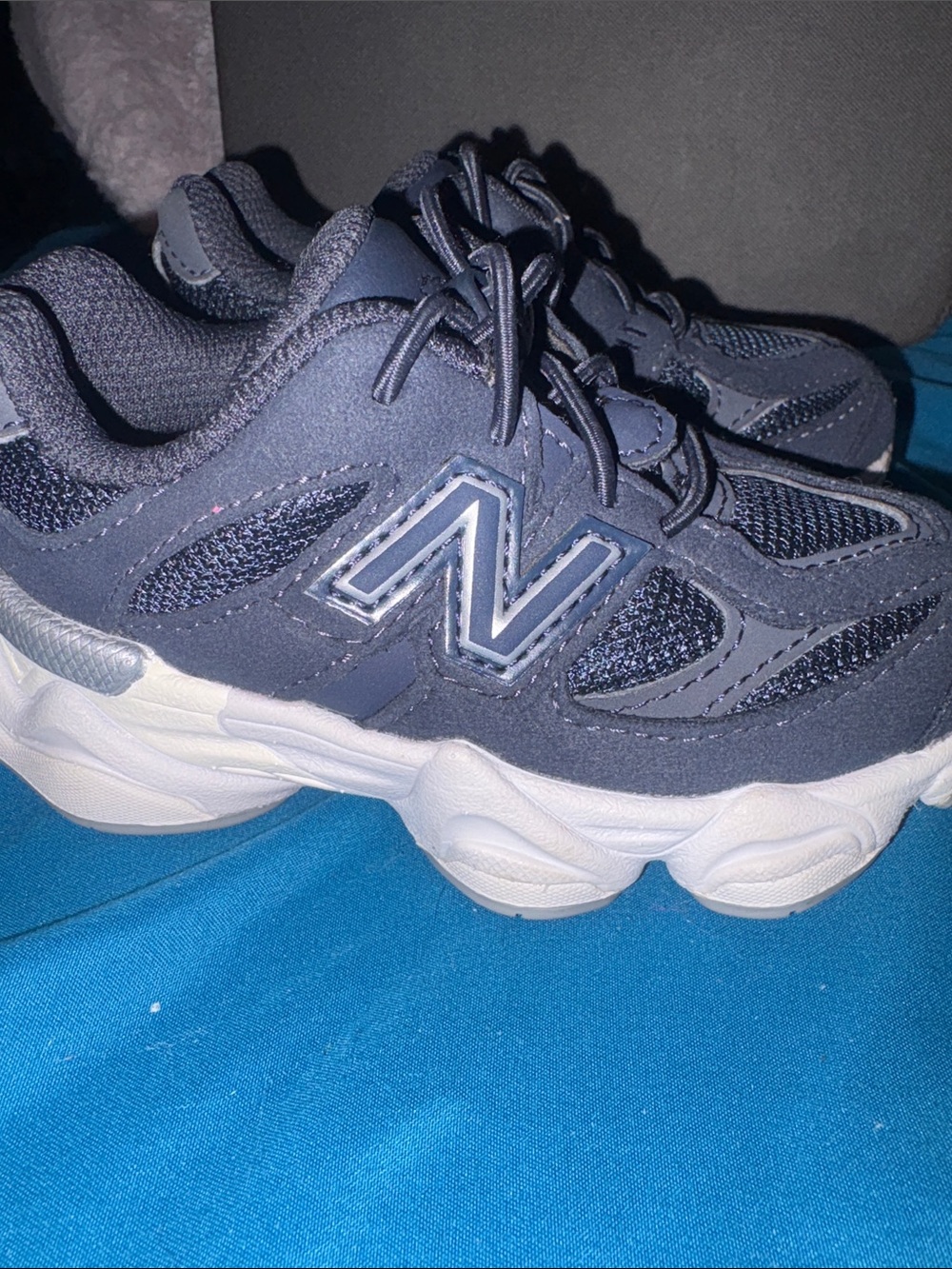 New Balance Kids Navy and White Chunky Sneakers new without tags